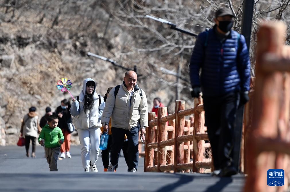 天津:开山迎客来